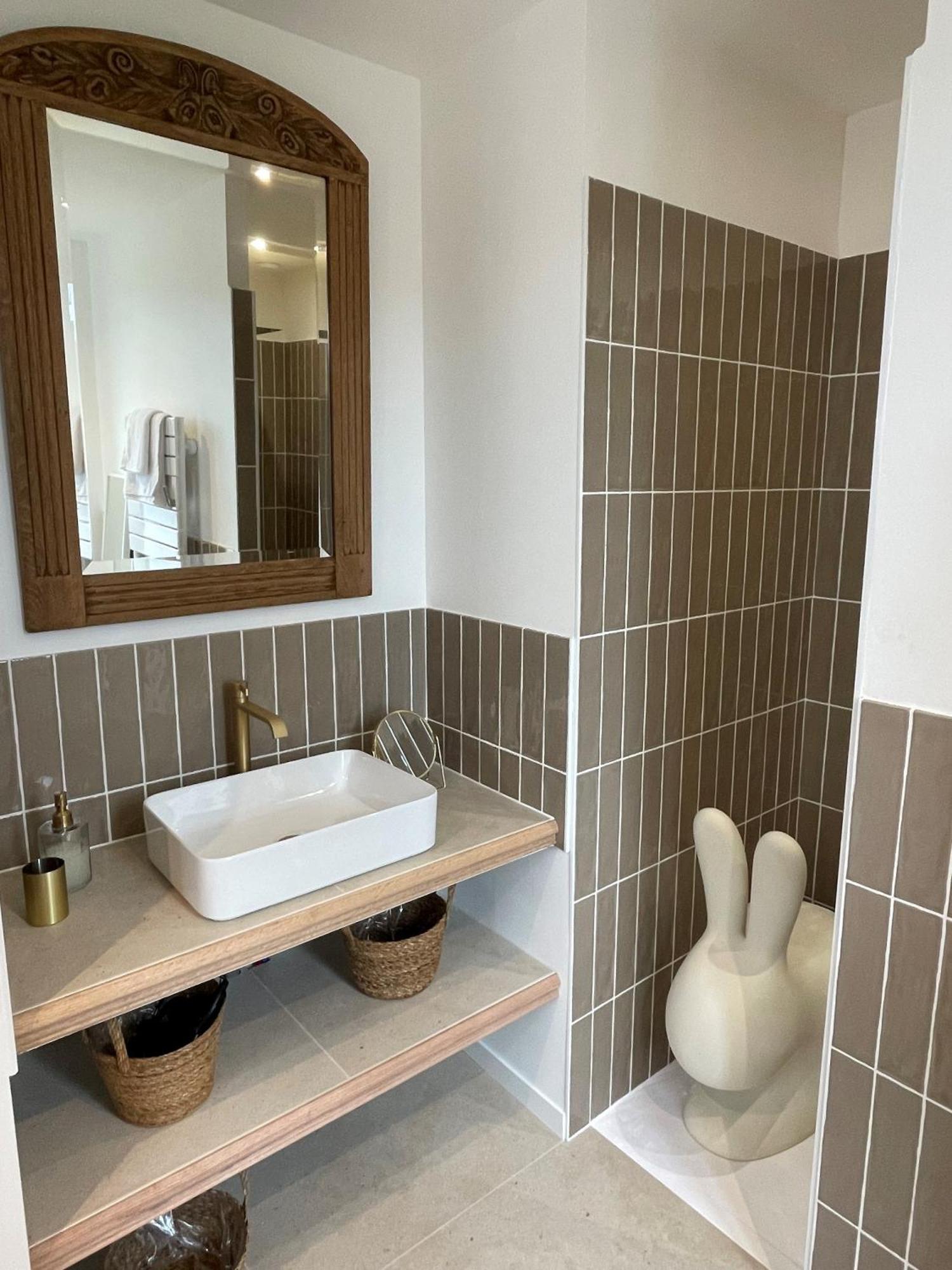 La Petite Maison De Giverny - Gite De Charme 5 Etoiles Au Coeur Du Village - 3 Chambres Ngoại thất bức ảnh
