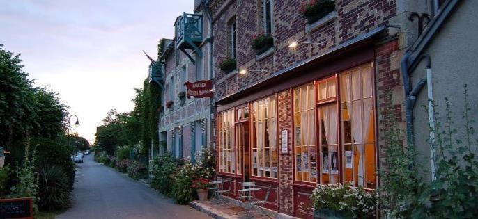 La Petite Maison De Giverny - Gite De Charme 5 Etoiles Au Coeur Du Village - 3 Chambres Ngoại thất bức ảnh